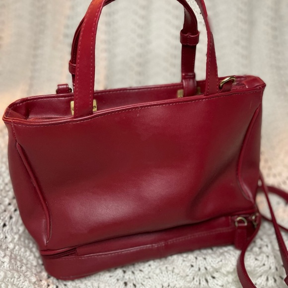 None Handbags - Elegant Red Leather Tote Bag